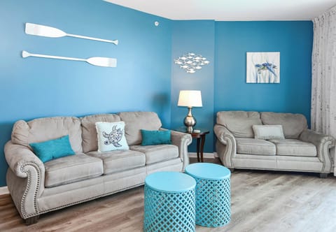 The Palms of Destin 21211 - Living Area