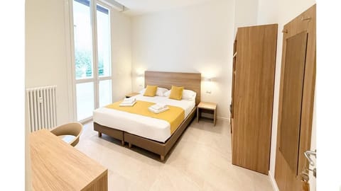 Double Room | Desk, laptop workspace, free WiFi
