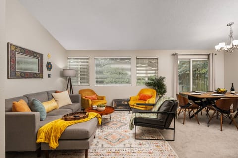 Welcome to Makah Meadows! Please enjoy this one of a kind rental in the heart of Tualatin, OR.