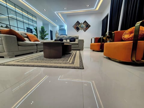 Deluxe Apartment, Balcony, City View | Interior