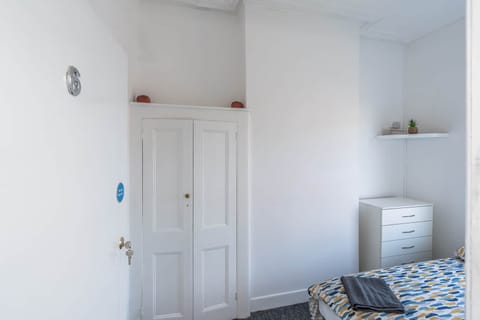 D S C07910