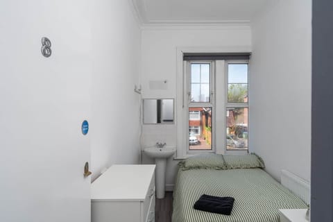 D S C07932