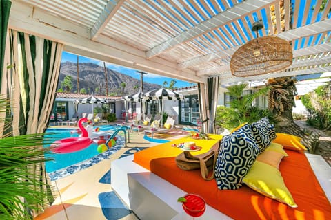 House | 12 bedrooms, Internet