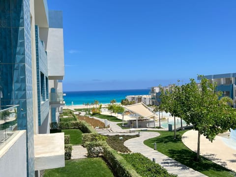 Chalet, 3 Bedrooms, Sea View | Property grounds