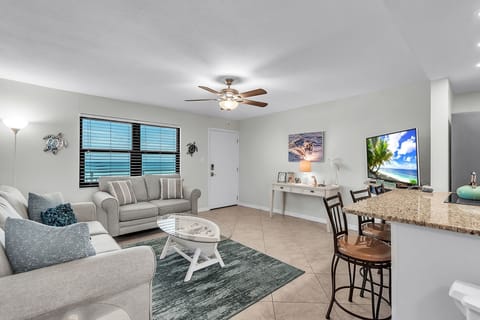 Spacious Condo with Gulf Views