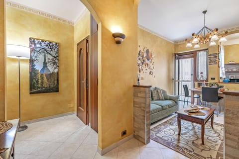 Honeymoon Apartment, Multiple Bedrooms (La Torinese) | Living area