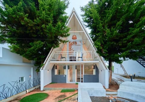 Villa, Balcony, Mountain View | Exterior