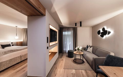 Deluxe Suite, Balcony, Valley View | Premium bedding, minibar, in-room safe, blackout drapes