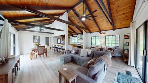 Indoors, Furniture, Table, Home Decor, Appliance