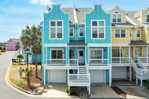 BB303A: Bermuda Bay 303A | Front Exterior