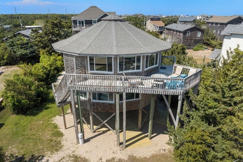 HISA22: The Round Retreat | Exterior