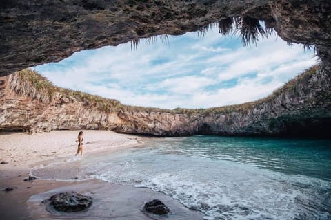 Beach nearby, beach bar