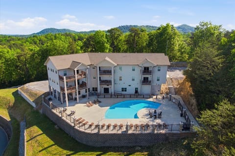 Located at the top of the resort, the clubhouse offers a central place to relax, play, and take a break from the day. It’s easily accessible and designed for guests to gather and enjoy shared amenities. *Note* Pets are not allowed inside the clubhouse.
