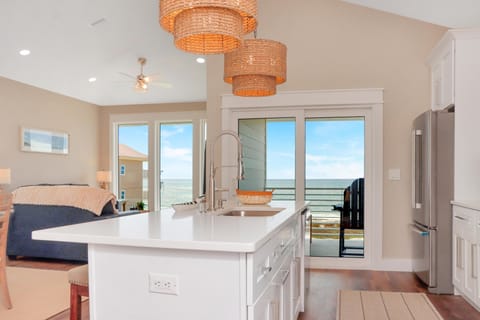 House, Multiple Beds (Sand Pearl) | Interior