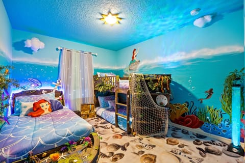 🧜‍♀️ Step Into Ariel’s World – An Immersive Little Mermaid Bedroom with Custom Bunk Beds & Under-the-Sea Magic