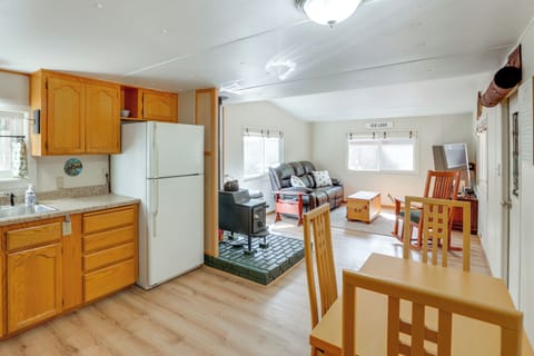 La Pine Vacation Rental | 3BR | 1BA | 750 Sq Ft