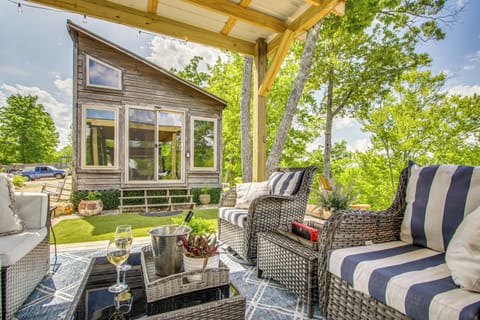 Rogersville Vacation Rental | 1BR + Loft | 1BA | 500 Sq Ft
