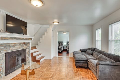Lincoln Park Vacation Rental | 3BR | 1BA | 1,122 Sq Ft