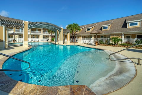 Resort-style community pool. (The Beautiful Place)