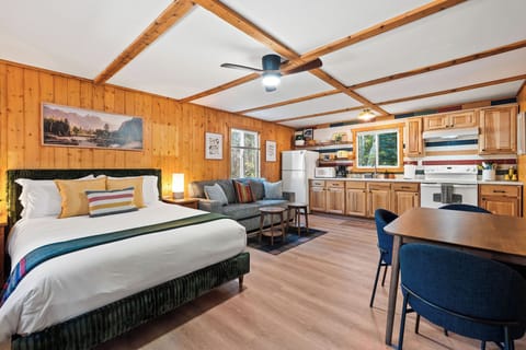 One room. Everything you need. After a full day in the park, the last thing you want is a space that's complicated. This one isn't. Just come back, sit down, and let the day settle in.