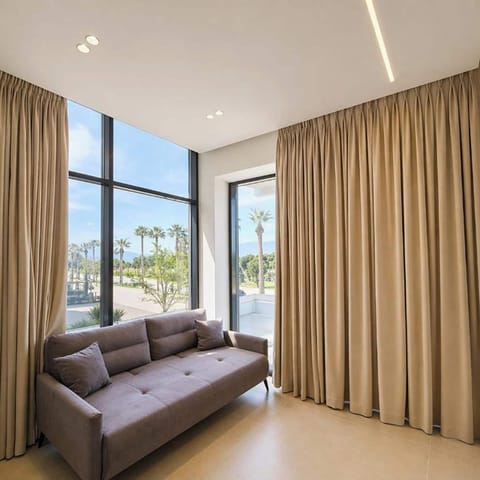 Deluxe Double Room, Balcony, Sea View | Desk, free WiFi