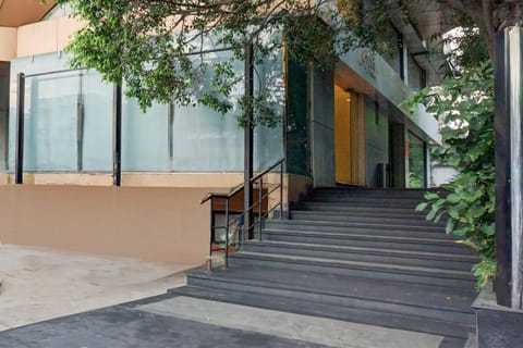 House | Reception
