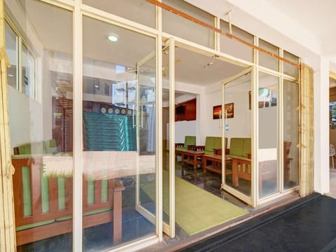 House | Reception