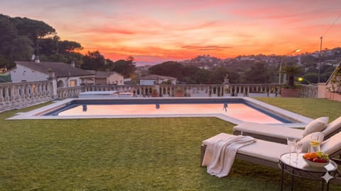 Villa lloret piscina y jardin privado
