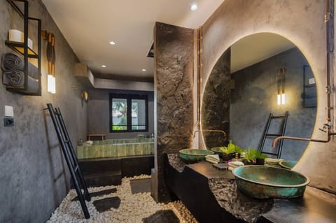 House, 3 Bedrooms, Balcony | Spa