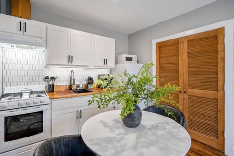 House | 1 bedroom