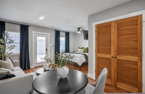 House | 1 bedroom