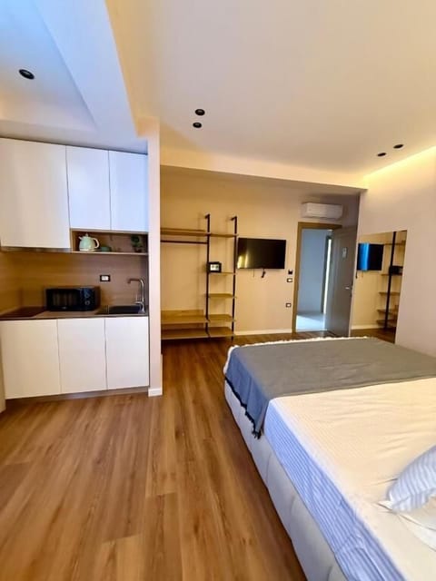 Comfort Double Room, Balcony, City View | In-room safe, free WiFi