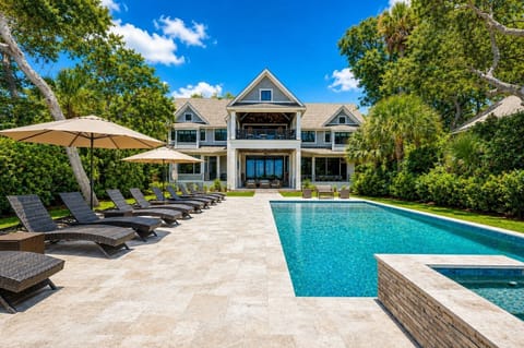 2 East Beach Lagoon - The Vacation Company