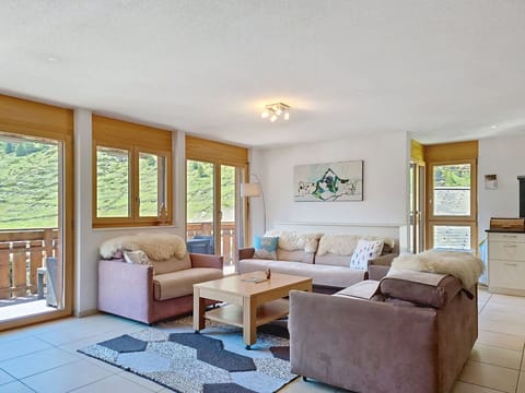 Furniture, Interior Design, Flooring, Floor, Wood, Ceiling, Room, Couch, Living Room, Table