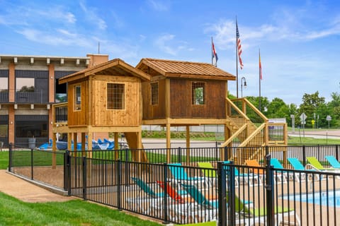 Condo, 2 Bedrooms | Children's area