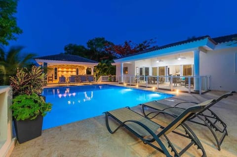 Wide view of the extravagant pool.