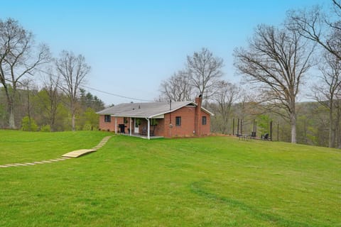 Welcome to Hickory Ridge Homestead, your private retreat!
