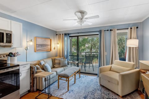 Seaside Villas 104 - Living Area