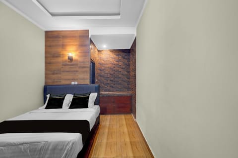 Deluxe Double Room | Premium bedding, free WiFi, bed sheets