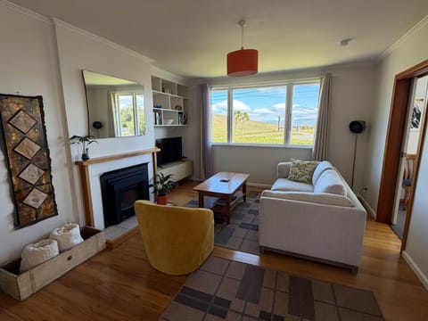 Lounge room tyne st
