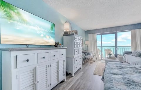 Ocean views for miles