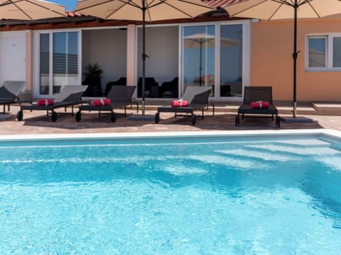 Outdoor Furniture, Swimming Pool, Furniture, Resort, Leisure, Umbrella, Vacation, Sunlounger, Chair, Eco Hotel