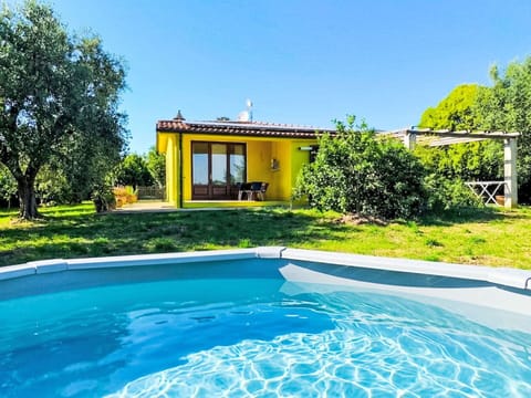 Blue, Swimming Pool, Composite Material, Resort, Shade, Backyard, Eco Hotel, Leisure, Garden, Outdoor Furniture