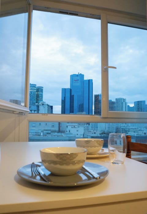 Deluxe Apartment, City View | Interior