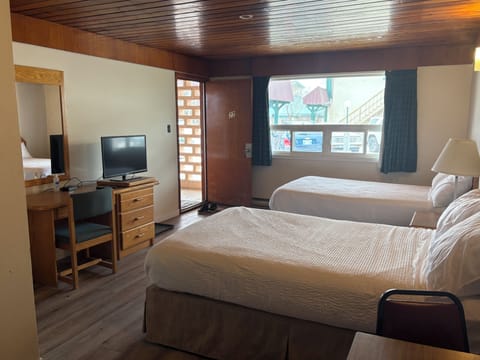 Standard Room | Desk, WiFi (free)