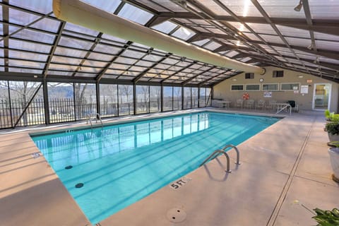 Branson Vacation Rental | 4BR | 4BA | 2,414 Sq Ft | 2 Single-Story Condos