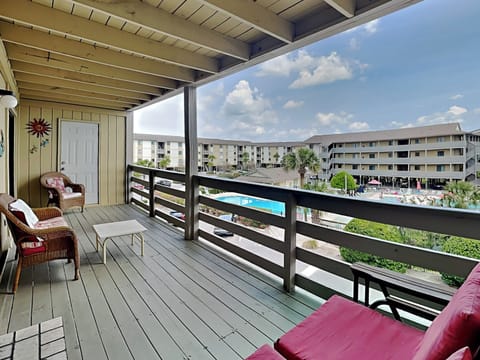 Welcome to Lighthouse Point 3B!