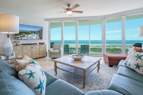 Caribe Resort D914 Living Room