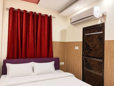 Standard Room | Free WiFi, bed sheets