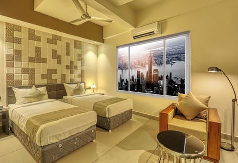 Deluxe Room | Desk, laptop workspace, free WiFi